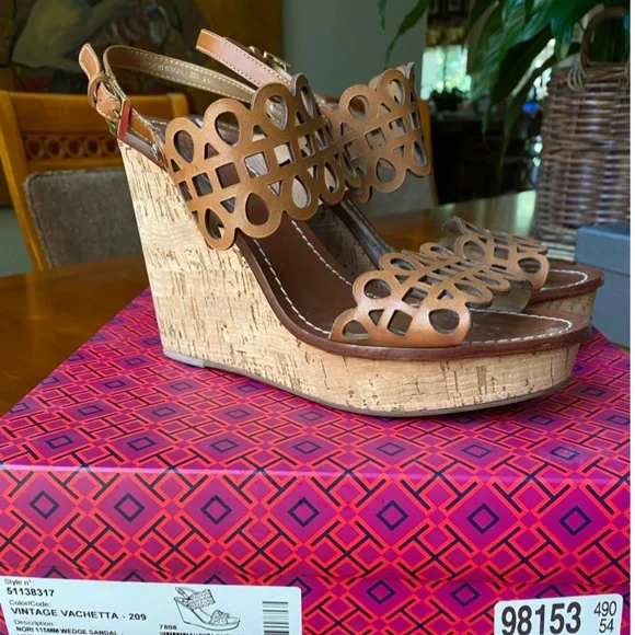 Tory burch wedge sandals sale hotsell